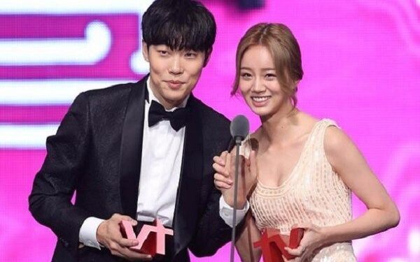 Cặp sao ‘Reply 1988’ chia tay