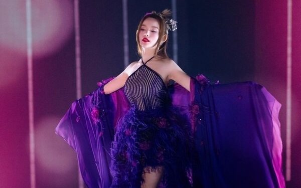 ‘Hot girl đời đầu’ đình đám Hà thành Huyền Baby ‘đốt cháy’ sân khấu khi tái xuất showbiz với ‘siêu hit’ quốc tế