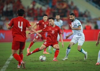 HLV Troussier chết lặng vì thất bại quá nghiệt ngã, Iraq mừng hơn ‘bắt được vàng’