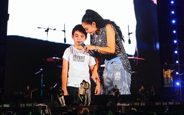 Thu Minh lần đầu mang con trai lên sân khấu Hò Dô 2023, Da LAB ‘bù đắp’ cho sự cố bằng ca khúc mới toanh