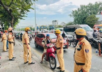 Phòng CSGT TP.HCM điều chỉnh phương án đo nồng độ cồn ban ngày