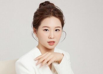 Nhan sắc, gia thế khủng của giám khảo Miss Earth 2023 Betty Bùi Đỗ