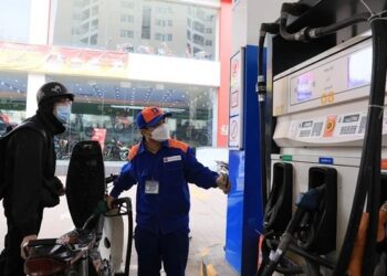 Bộ Công thương ra quy định không rõ ràng, phá vỡ hệ thống kinh doanh xăng dầu