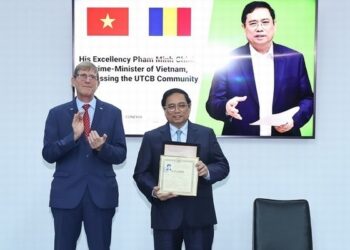 Thủ tướng: Tất cả mọi thứ có thể qua đi nhưng tình bạn luôn luôn ở lại!