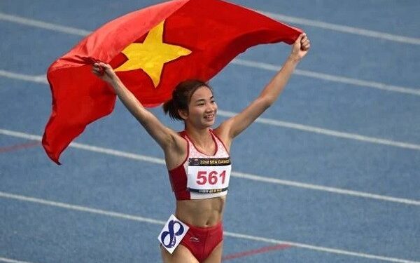 Oscar thể thao Việt Nam 2023: ‘Chân dài’ bóng chuyền Thanh Thúy được yêu thích nhất