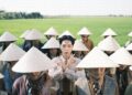 Đức Phúc bất ngờ cầu hôn Thùy Tiên sau khi ‘đi chùa cầu duyên’