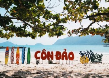 Tắm mình trong sự tĩnh lặng của Côn Đảo