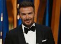 David Beckham bị phản ứng vì chêm ‘tiếng Mỹ’ tại lễ trao giải Anh