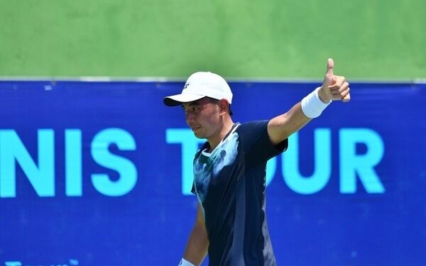 Lý Hoàng Nam bùng nổ, vào bán kết giải quần vợt quốc tế Thái Lan