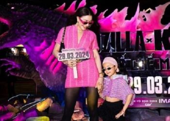 Trà Ngọc Hằng dẫn con gái Sophia đi xem ‘Godzilla x Kong’