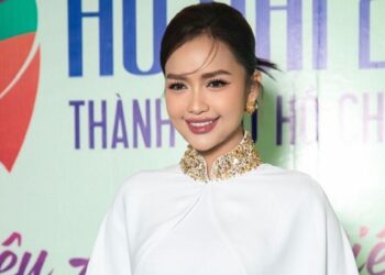 Nối tiếp H’Hen Niê, Khánh Vân, Kim Duyên, Ngọc Châu trở thành đại sứ Lễ hội Áo dài TP.HCM