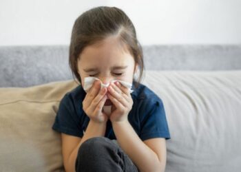 Cẩm nang bảo vệ sức khỏe trẻ em thời điểm giao mùa