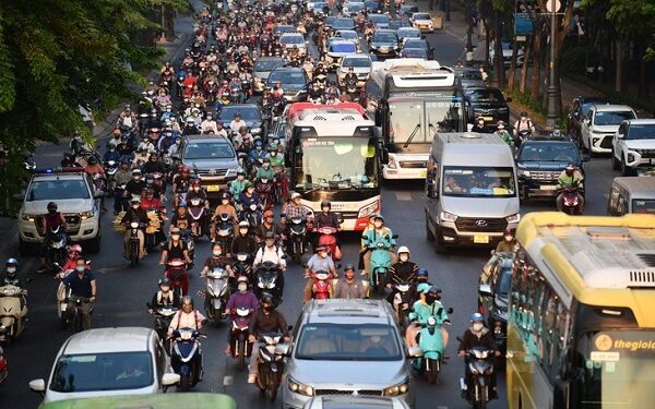 Về quê sống tưởng không khó mà… khó không tưởng!