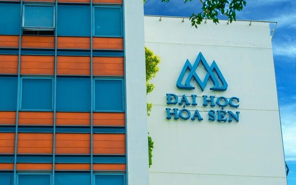 Nguyễn Hoàng Group muốn bán Đại học Hoa Sen và Hồng Bàng