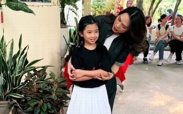 Phía Mỹ Tâm phản hồi thông tin nhận nuôi con gái cố diễn viên Mai Phương