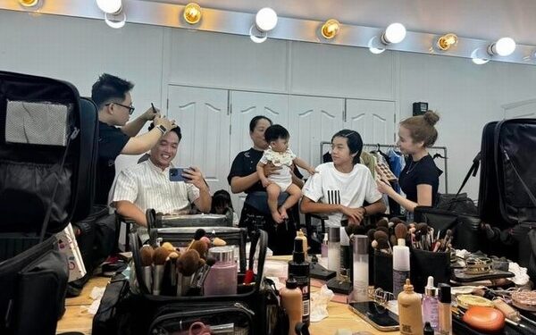 Con trai Hồ Ngọc Hà ‘trổ mã’ thành công, nét soái ca ngày càng hiện rõ