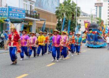 Vũng Tàu thu hút du khách bằng các hoạt động văn hóa, thể thao