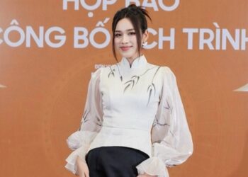 Hoa hậu Đỗ Thị Hà phản hồi thông tin kết hôn