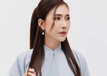 Hoàng Y Nhung trình làng ca khúc về Đức Phật, đánh dấu chặng đường 1 năm tu tập