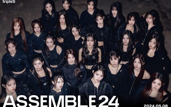 Khán giả bịt tai, lắc đầu khi nghe nhóm nhạc 24 thành viên nữ hát