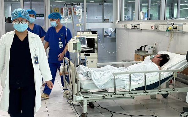 Bộ Y tế: Huy động thầy thuốc giỏi, bảo đảm đủ thuốc, phương tiện cấp cứu nạn nhân vụ cháy nhà trọ ở Trung Kính