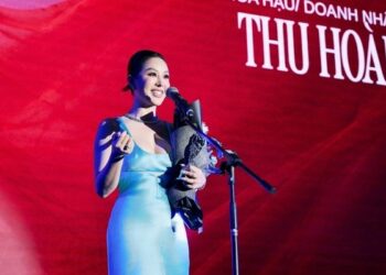 Hoa hậu Thu Hoài được vinh danh phụ nữ thành đạt