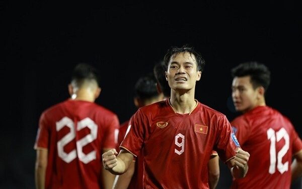 Giải bài toán ghi bàn, không dễ cho HLV Kim Sang-sik