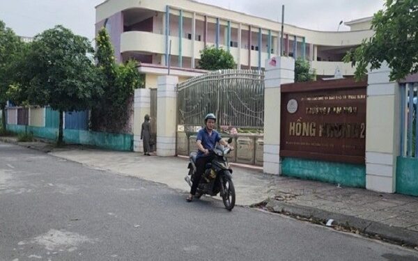 Bắt khẩn cấp cô giáo vụ bỏ quên bé mầm non trên xe