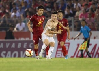 CLB CAHN khủng hoảng trầm trọng, ông Trần Tiến Đại không cứu vãn nổi, vậy HLV Polking?