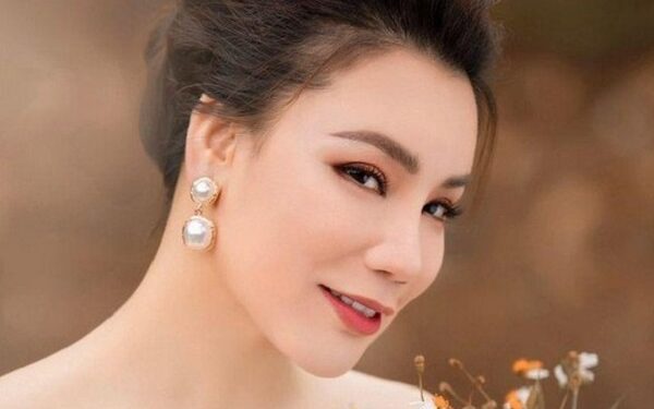 Nữ ca sĩ được gọi là phú bà Vbiz: Một tháng tôi mất 3 triệu tiền ăn, ai nuôi tôi cũng được