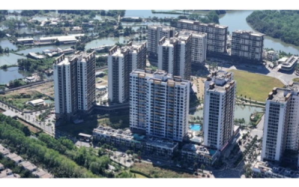 Điểm bất thường trong tâm thư từ bỏ danh hiệu của Hoa hậu Mỹ