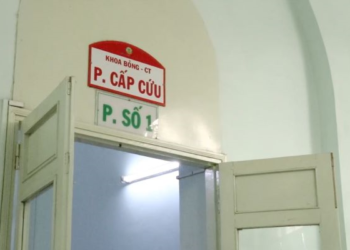 Vụ án mạng ở TP.Thủ Đức: Bé trai nhập viện với nhiều vết thương, đứt gân tay