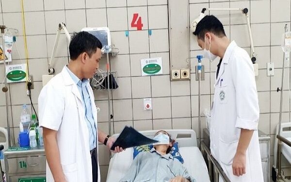 Biến cố khiến cô gái 23 tuổi giảm đột ngột 40kg