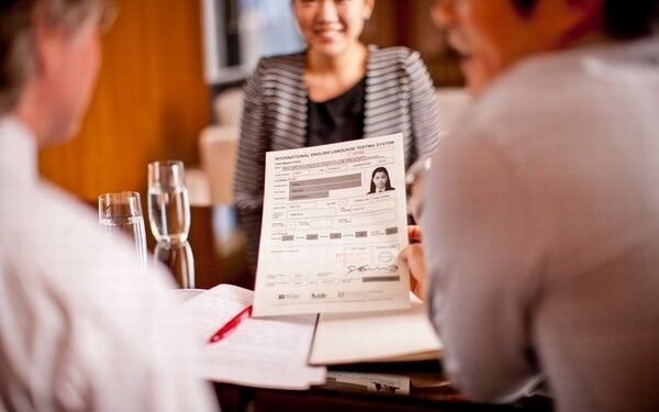 Hơn 56.000 chứng chỉ IELTS bị cấp sai quy định: IDP chính thức lên tiếng