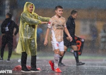 HLV Kiatisuk chia tay CLB Công an Hà Nội sau 4 tháng gắn bó