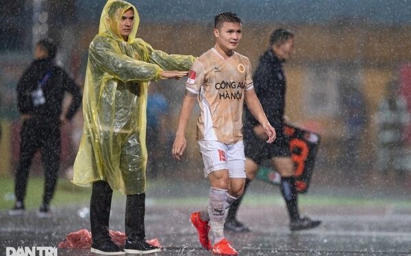 HLV Kiatisuk chia tay CLB Công an Hà Nội sau 4 tháng gắn bó