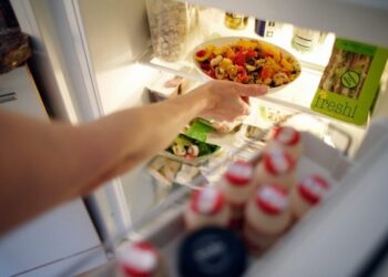 Thói quen sau bữa cơm của người Việt dễ mang bệnh vào người