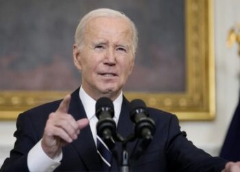 Tổng thống Mỹ ký dự luật cấm nhập khẩu uranium từ Nga