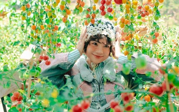 Sau lễ ăn hỏi bí mật, Thái Trinh ra MV tặng chồng sắp cưới