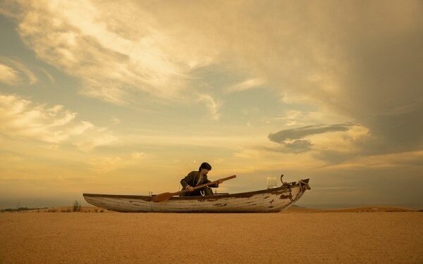 Đen trở lại với teaser MV không nhạc, ý tưởng hình ảnh tiếp tục gây bất ngờ