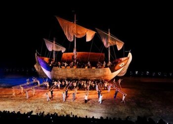 Đại nhạc kịch bom tấn ‘Chuyến tàu huyền thoại’ mãn nhãn và ngập tràn cảm xúc