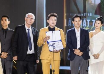 ‘Lật mặt 7’ thắng 2 giải quan trọng tại LHP Châu Á Đà Nẵng lần thứ II, Quách Ngọc Tuyên chia sẻ đầy cảm xúc