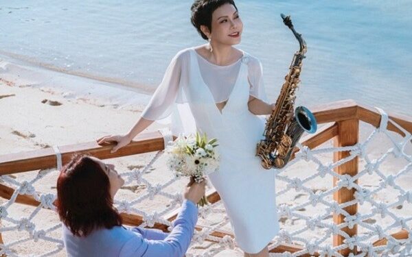 Vợ chồng Việt Hương – Hoài Phương kỷ niệm 18 năm ngày cưới