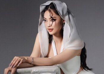 Hoa hậu Nông Thúy Hằng biến hóa phong cách trong bộ ảnh mới