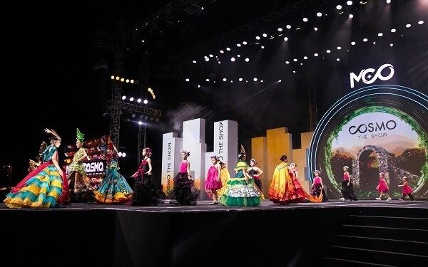 Mẫu nhí hóa Thánh Gióng trong BST ‘Tích tịch tình tang’ tại Cosmo The Show