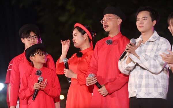 Lâm Vỹ Dạ: ‘Tôi và anh Hứa Minh Đạt hoán đổi vị trí trong gia đình’