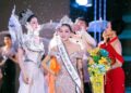 ‘Người đàn ông quyền lực nhất’ Hoa hậu Du lịch Việt Nam toàn cầu gây sốt mạng với cảnh trao vương miện là ai?