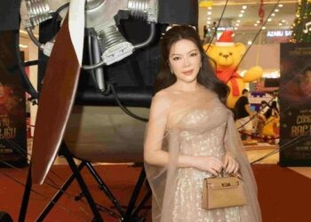 Lý Nhã Kỳ xuất hiện kiêu sa tại sự kiện ra mắt phim ‘Công tử Bạc Liêu’