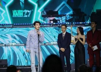 HIEUTHUHAI 2 lần vượt Sơn Tùng M-TP tại Làn Sóng Xanh