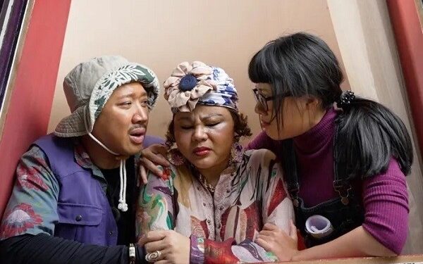 Chê phim Trấn Thành theo phong trào